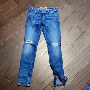 GUESS SKINNY JEANS WITH ZIPPERSON ANKLES